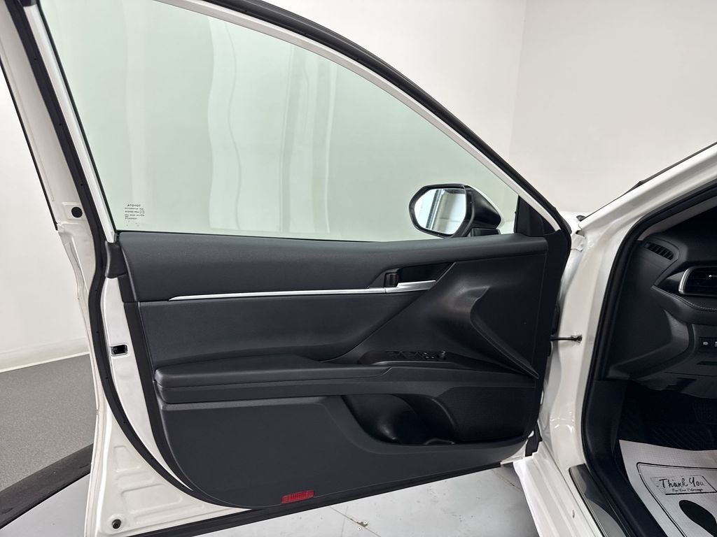 Used 2024 Ice Toyota SE image 14