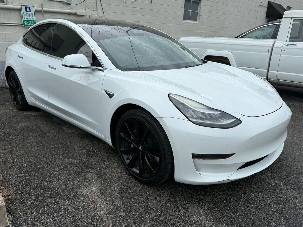 Used 2018 White Tesla Long Range image 8