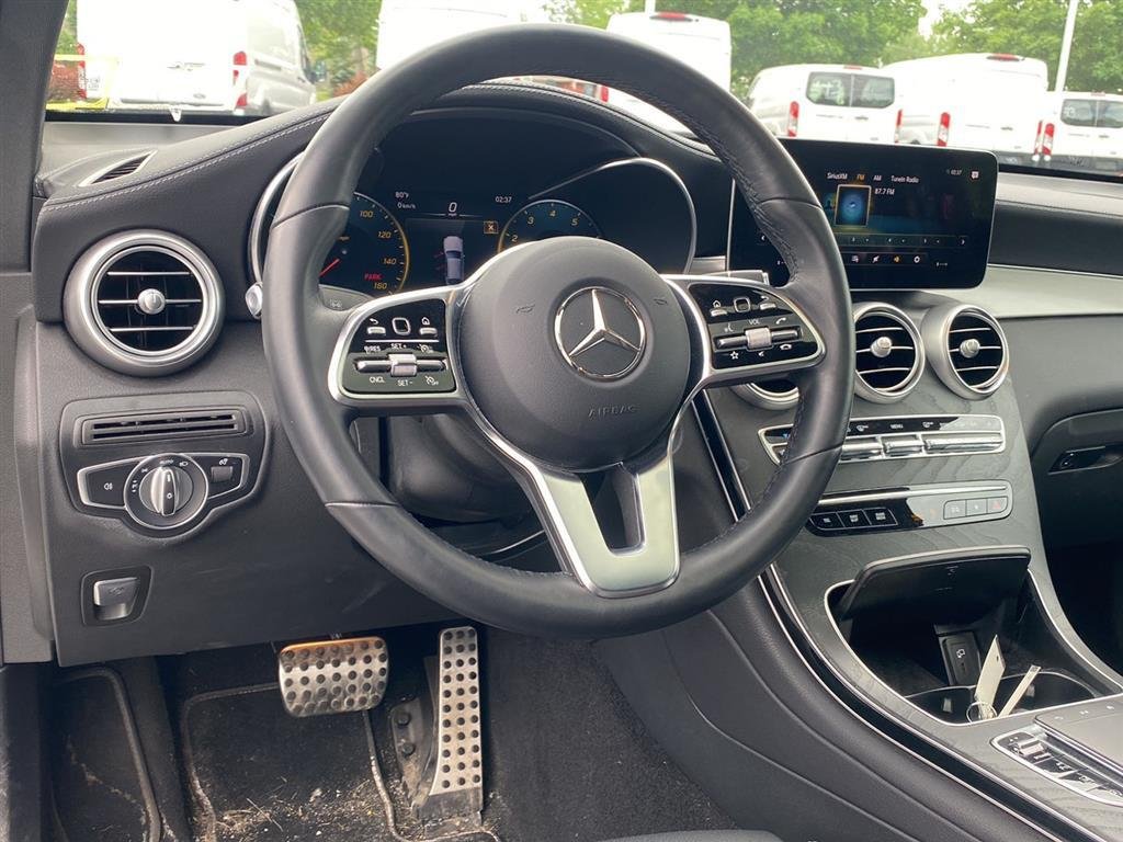 Used 2023 Polar White Mercedes-Benz GLC 300 image 3