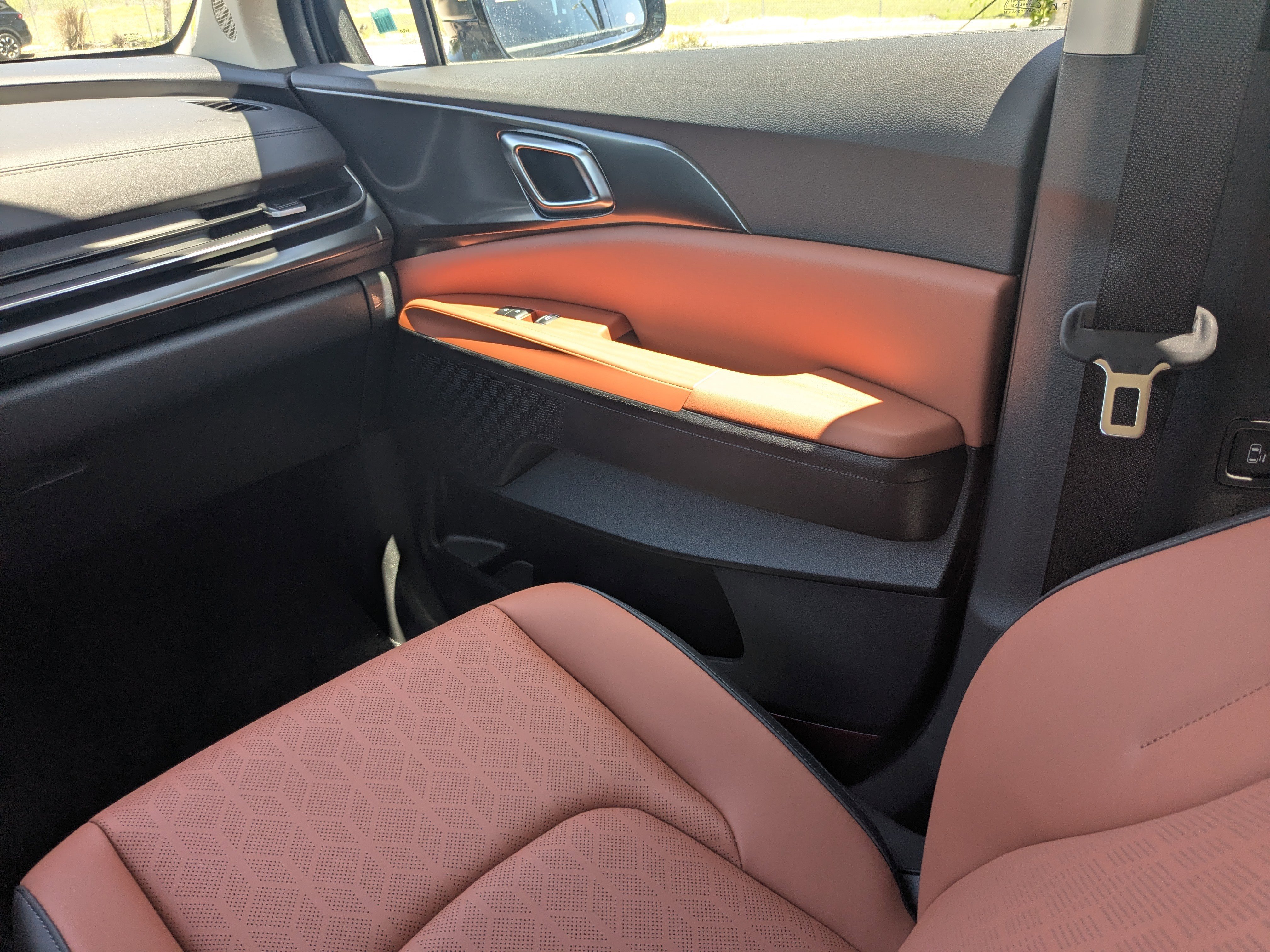 New 2026 Aurora Black Pearl Kia SX image 23