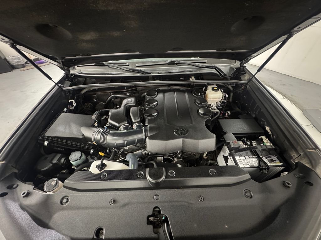 Used 2018 Gray Toyota SR5 image 21