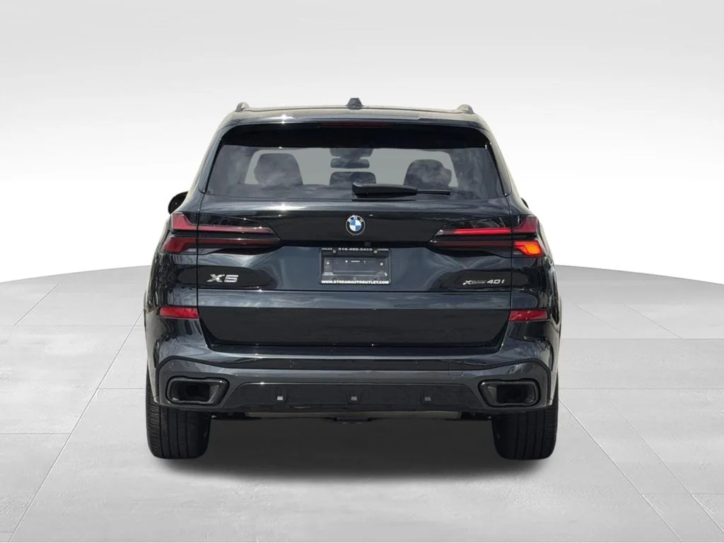 Used 2024 Black BMW xDrive40i image 7