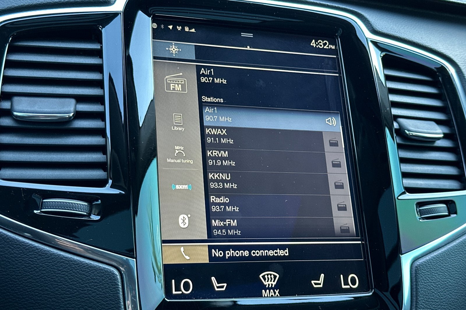 Used 2018 Black Volvo T6 Inscription image 22