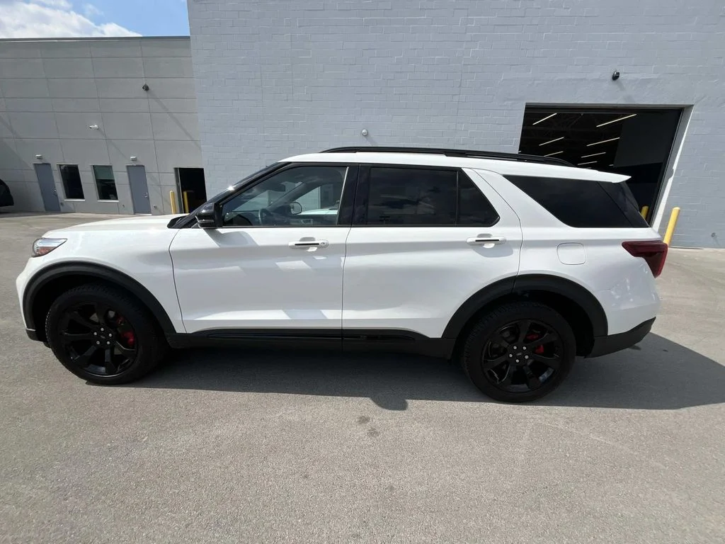 Used 2024 Star White Metallic Tri-Coat Ford ST image 4