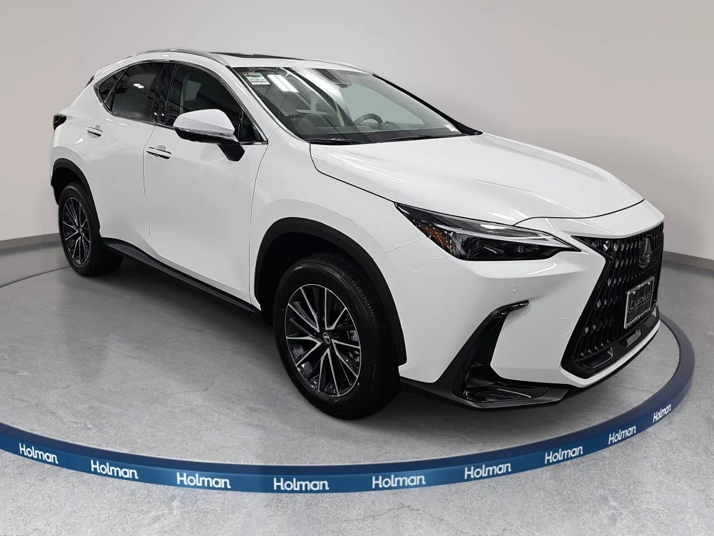 New 2026 Ultra White Lexus PREMIUM image 3