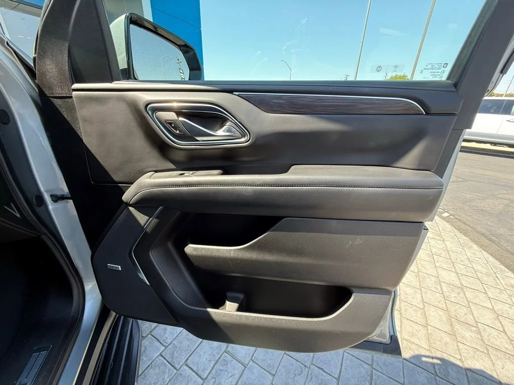 Used 2024 Sterling Gray Metallic Chevrolet LT image 18