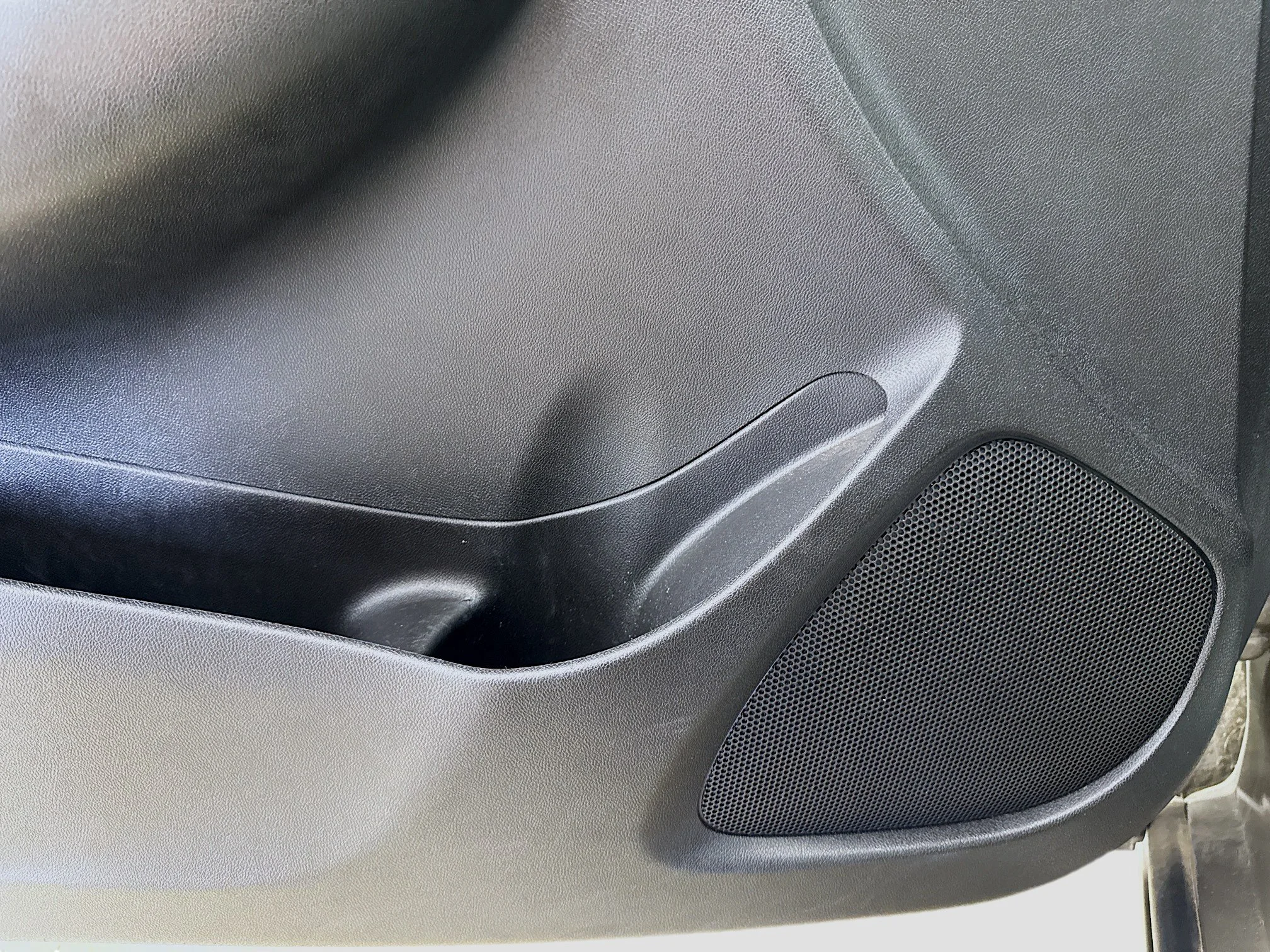 Used 2020 STONE GRAY METALLIC Chevrolet LT image 20
