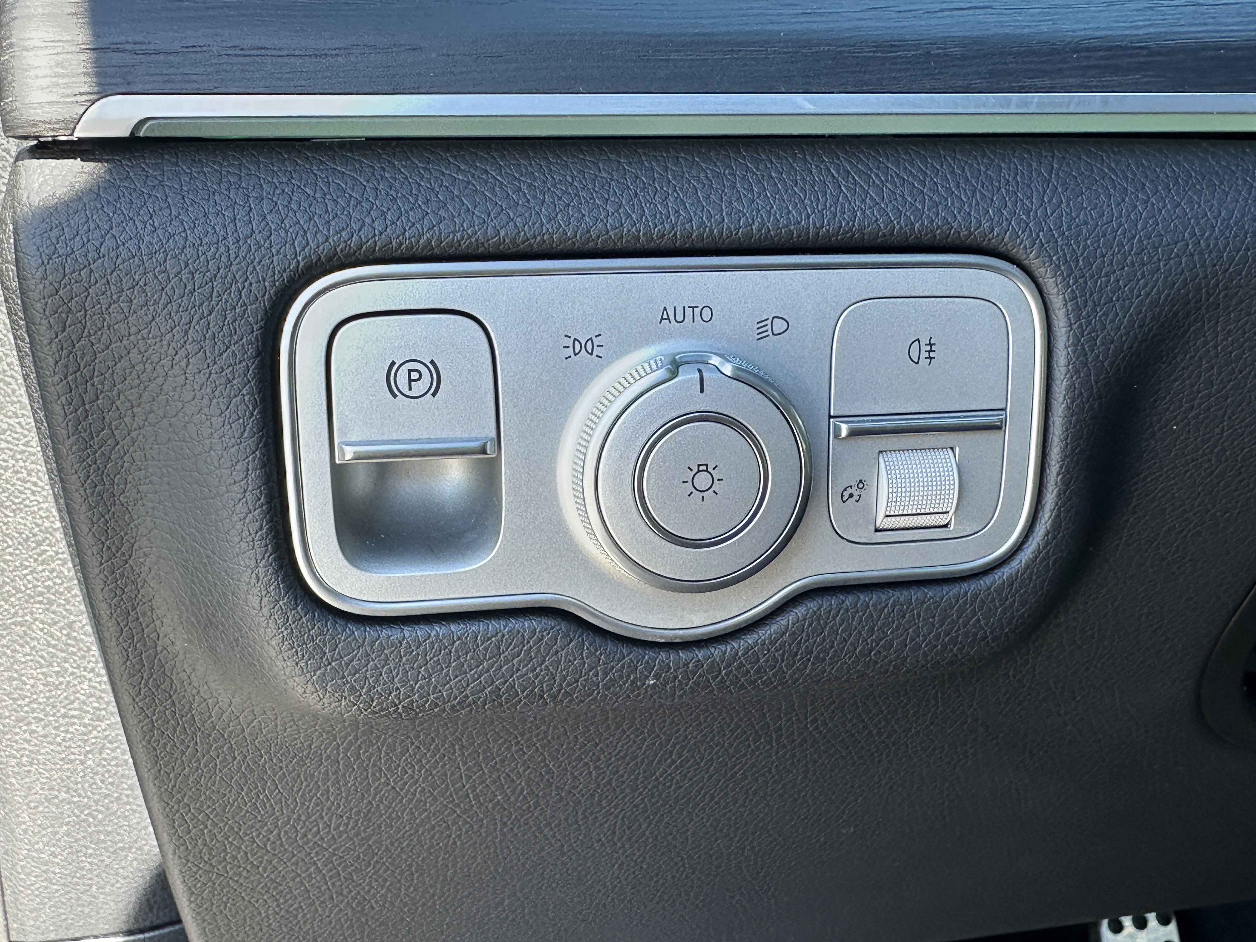 Certified Used 2025 Black Mercedes-Benz GLS 450 image 37