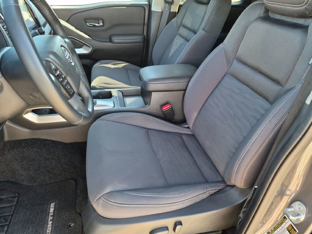 Used 2023 Gray Nissan SV image 15