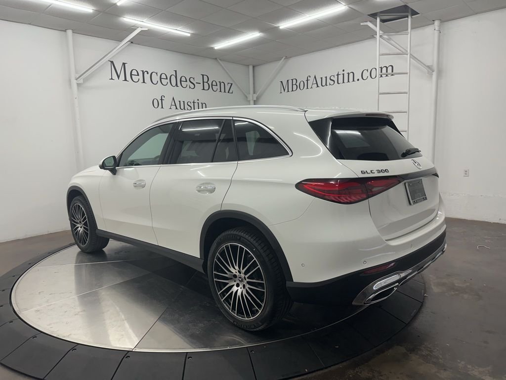 Used 2026 White Mercedes-Benz GLC 300 image 5