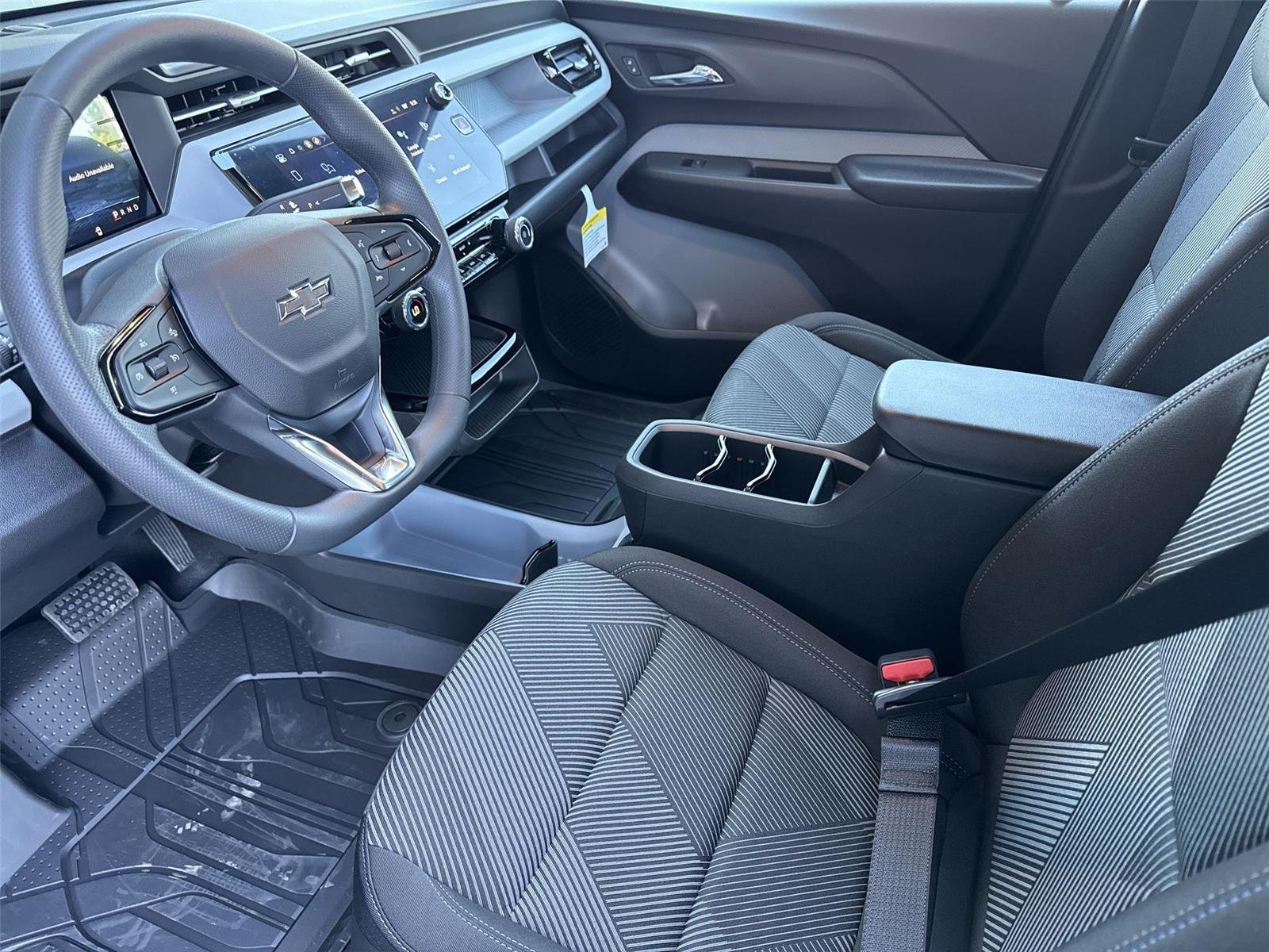 2027 Chevrolet Bolt LT - Photo 10