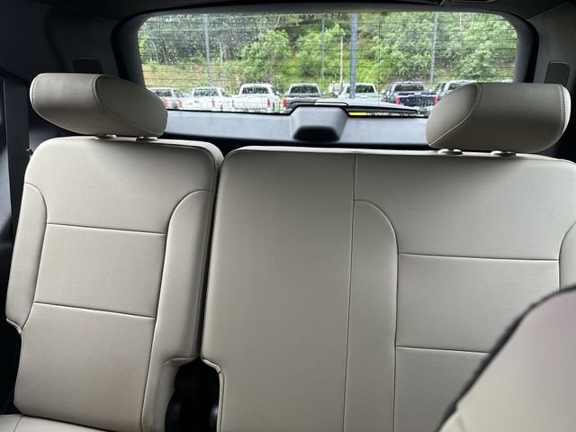 Used 2023 White Chevrolet LT Leather image 28