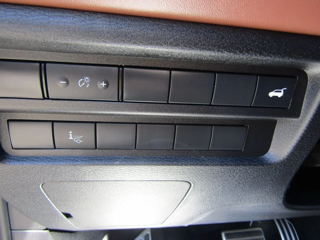 2025 Mitsubishi Outlander SEL - Photo 29