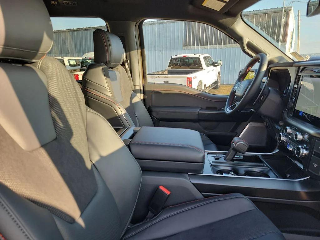 New 2025 Shelter Green Ford Raptor® image 33