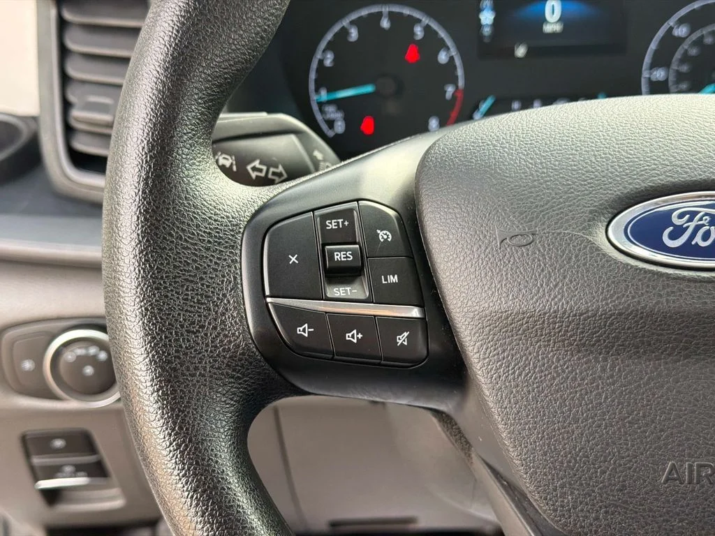 Used 2024 Oxford White Ford XLT image 21