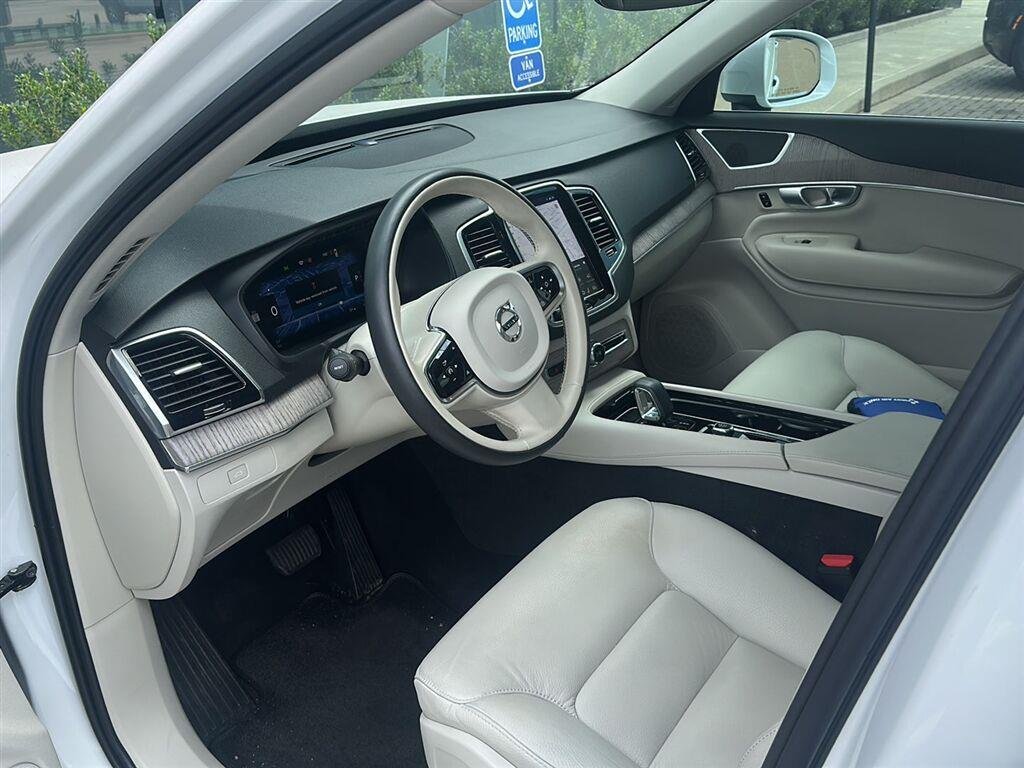 Used 2024 Crystal White Metallic Volvo Plus Bright Theme image 8