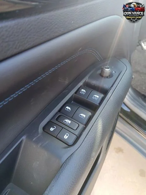 New 2026 Black Jeep Latitude image 10