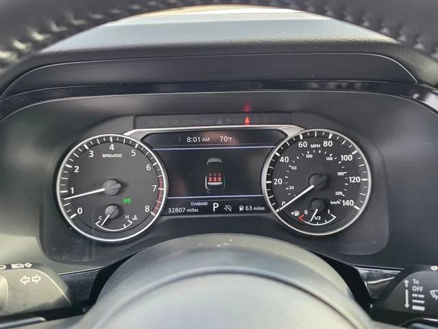 2025 Nissan Pathfinder SV - Photo 21