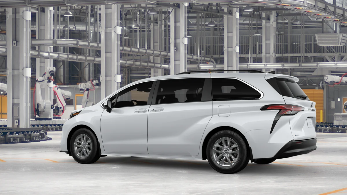 New 2026 Ice Cap Toyota LE image 5