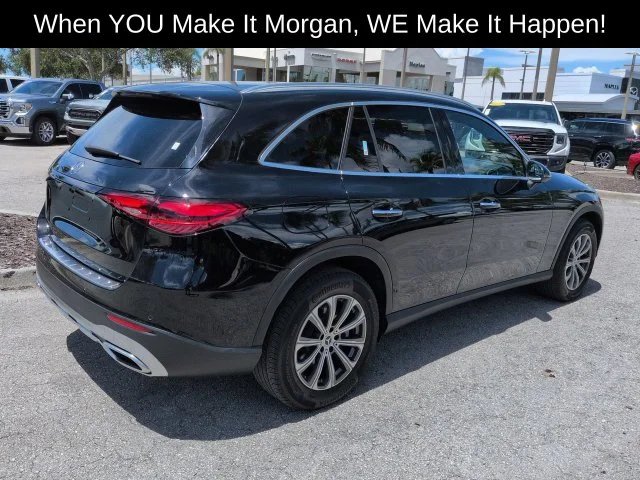 Used 2024  Mercedes-Benz GLC 300 image 7