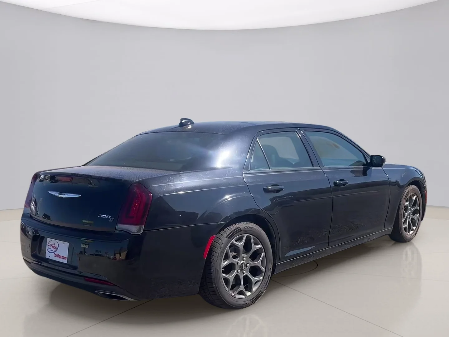 Used 2018 Black Chrysler 300 S image 5