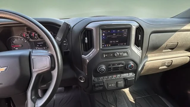Used 2024 Black Chevrolet Custom image 11
