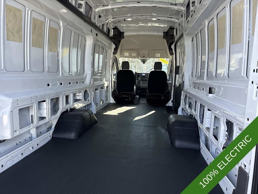 Used 2022 White Ford Electric image 7
