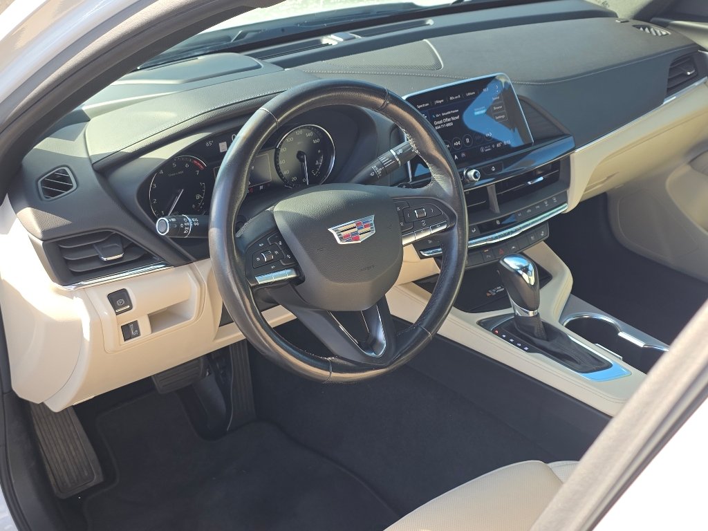 Certified Used 2023 Crystal White Tricoat Cadillac Premium Luxury image 31