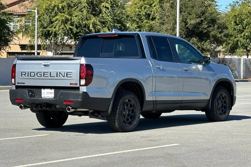 New 2026 Solar Silver Metallic Honda TrailSport+ image 4