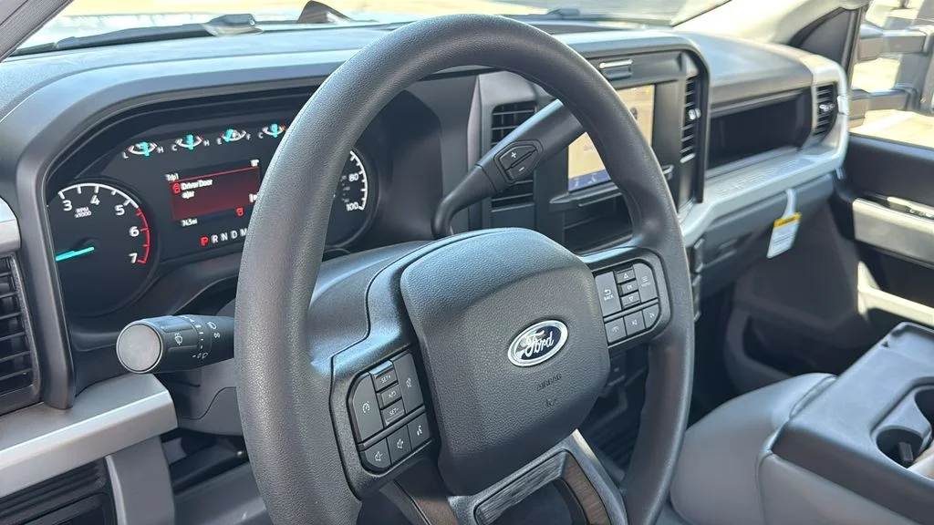 New 2026 Oxford White Ford F-250® XL image 17