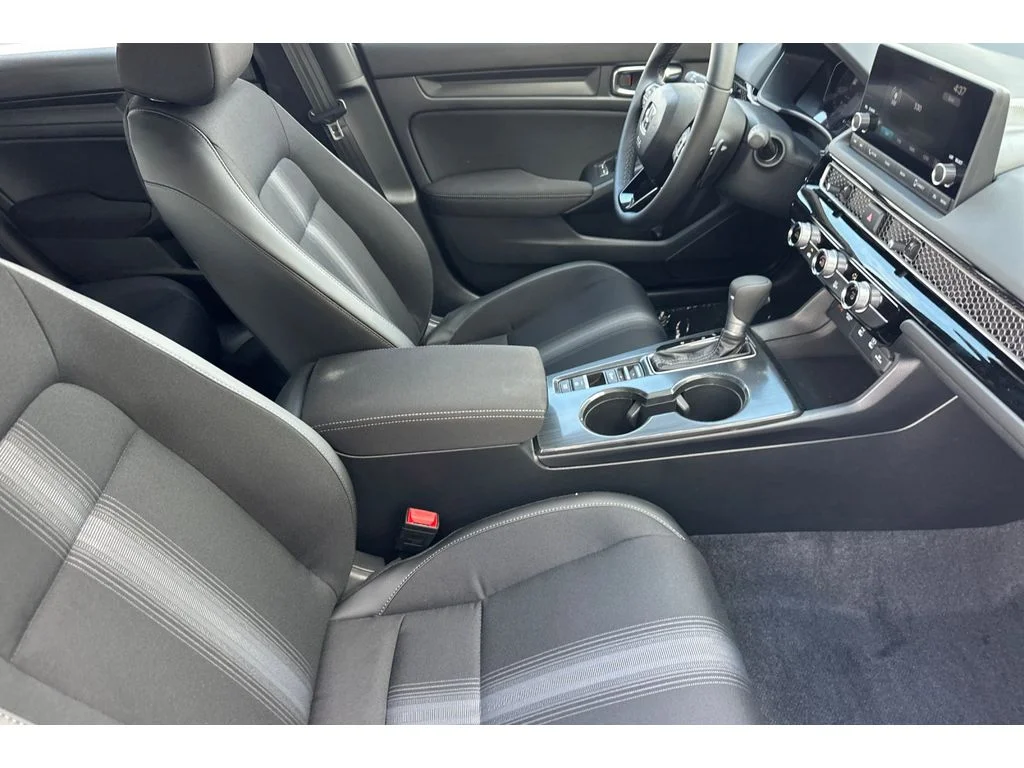 2026 Honda Civic Hatchback Sport - Photo 17