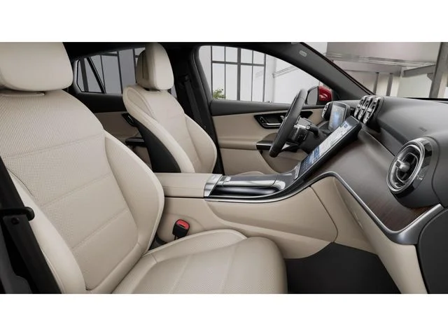 New 2027 Red Mercedes-Benz GLC 300 image 4