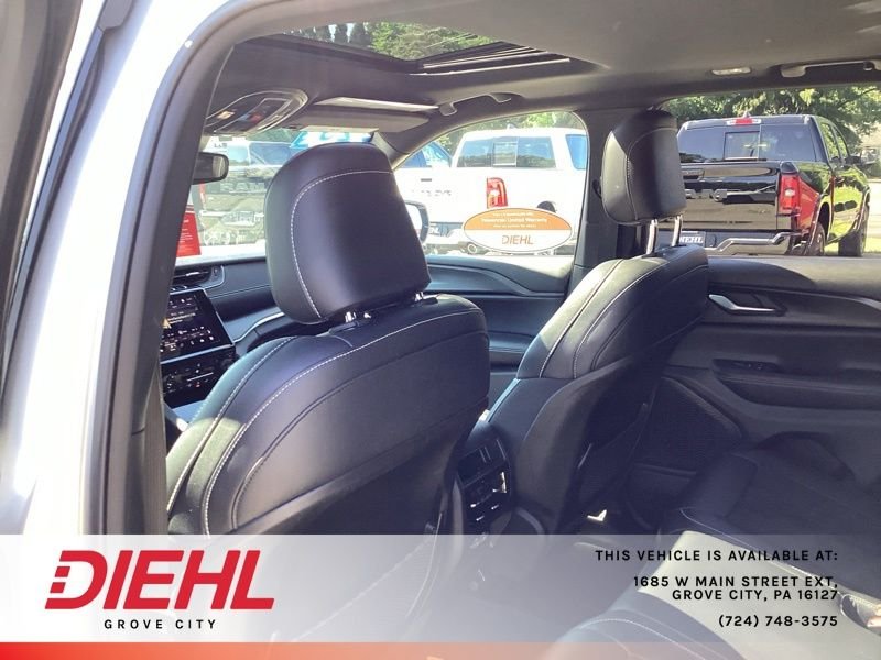 Used 2023 Silver Jeep Altitude X image 20