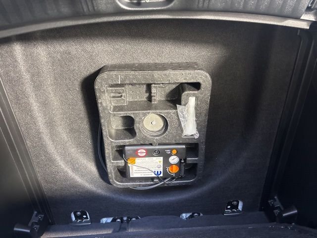 Certified Used 2022 White Jeep Limited image 11
