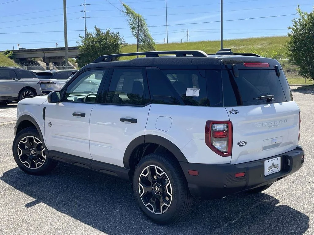 New 2026 Oxford White Ford Outer Banks® image 5