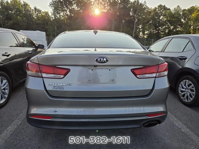 Used 2018 Silver Kia LX image 3