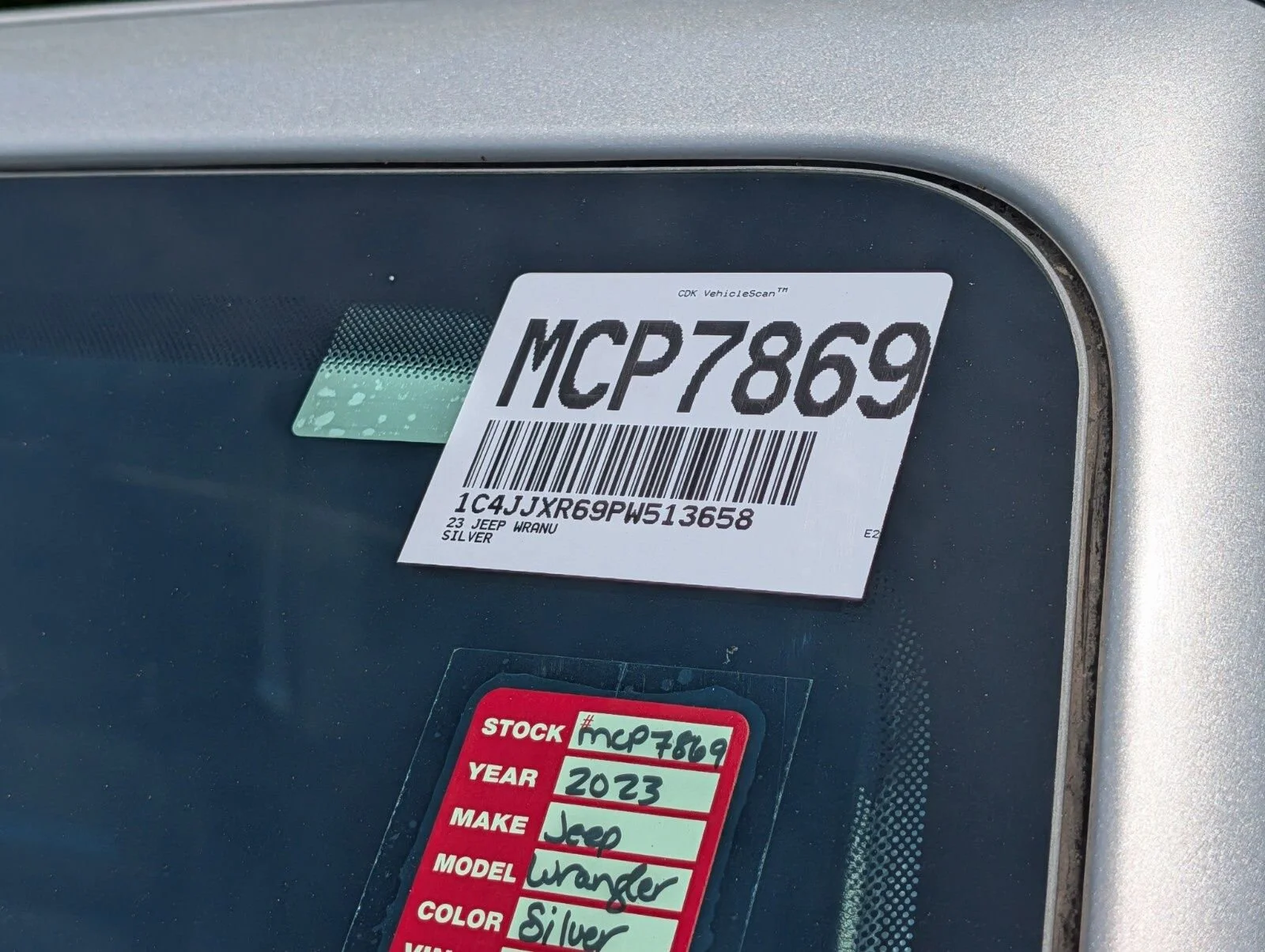 Used 2023 Silver Jeep Rubicon 4x4 image 37