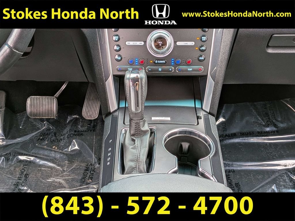 Used 2017  Ford Limited image 22