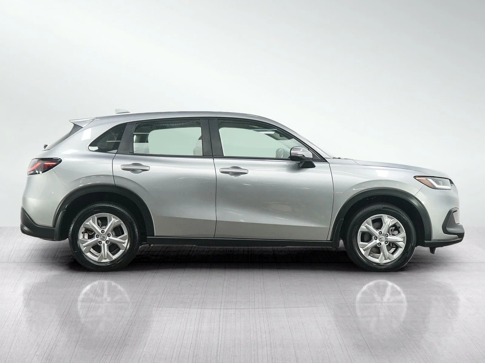 Used 2024  Honda 5D WAGON LX AWD image 6