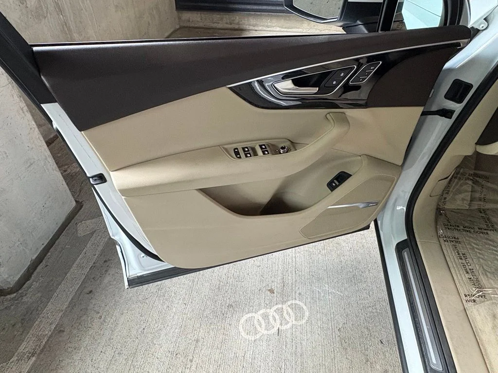 Used 2018 Glacier White Metallic Audi 3.0T Premium Plus image 19