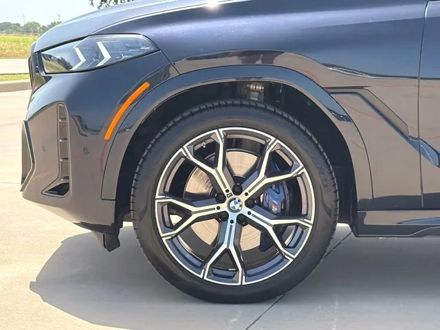 Used 2024 Black BMW xDrive40i image 5
