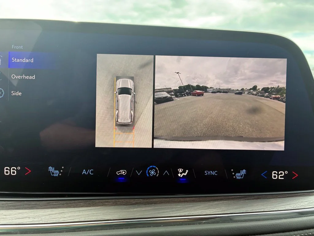 Used 2025 Summit White Chevrolet LT image 99