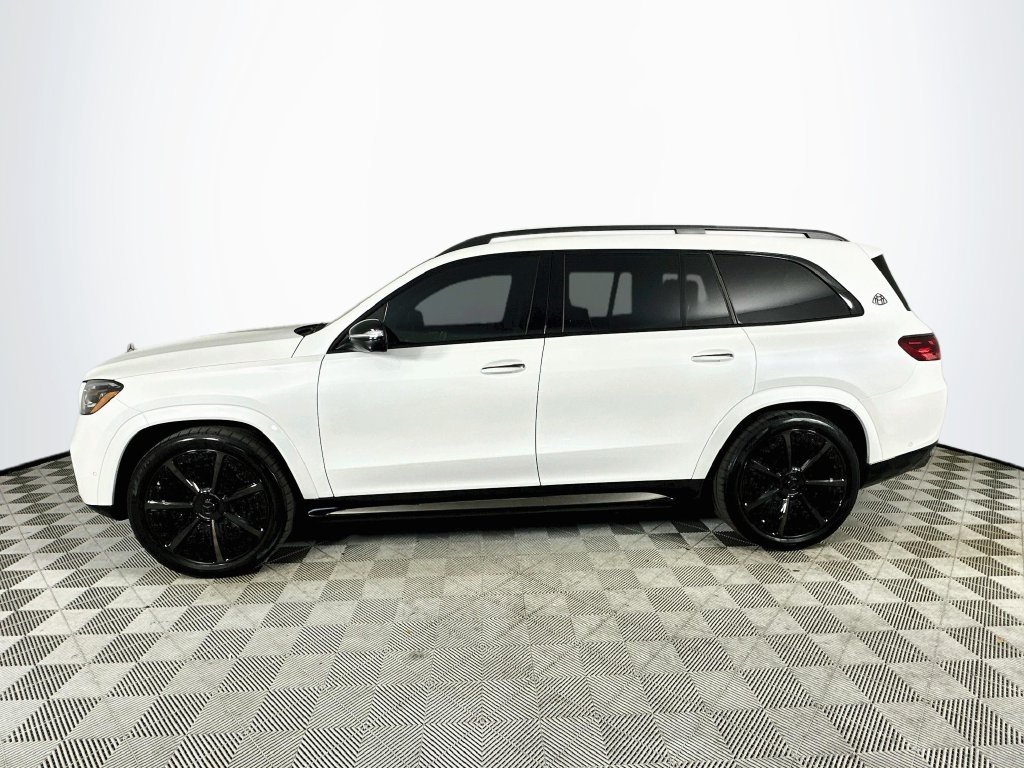 Certified Used 2026 White Mercedes-Benz Maybach GLS 600 image 4