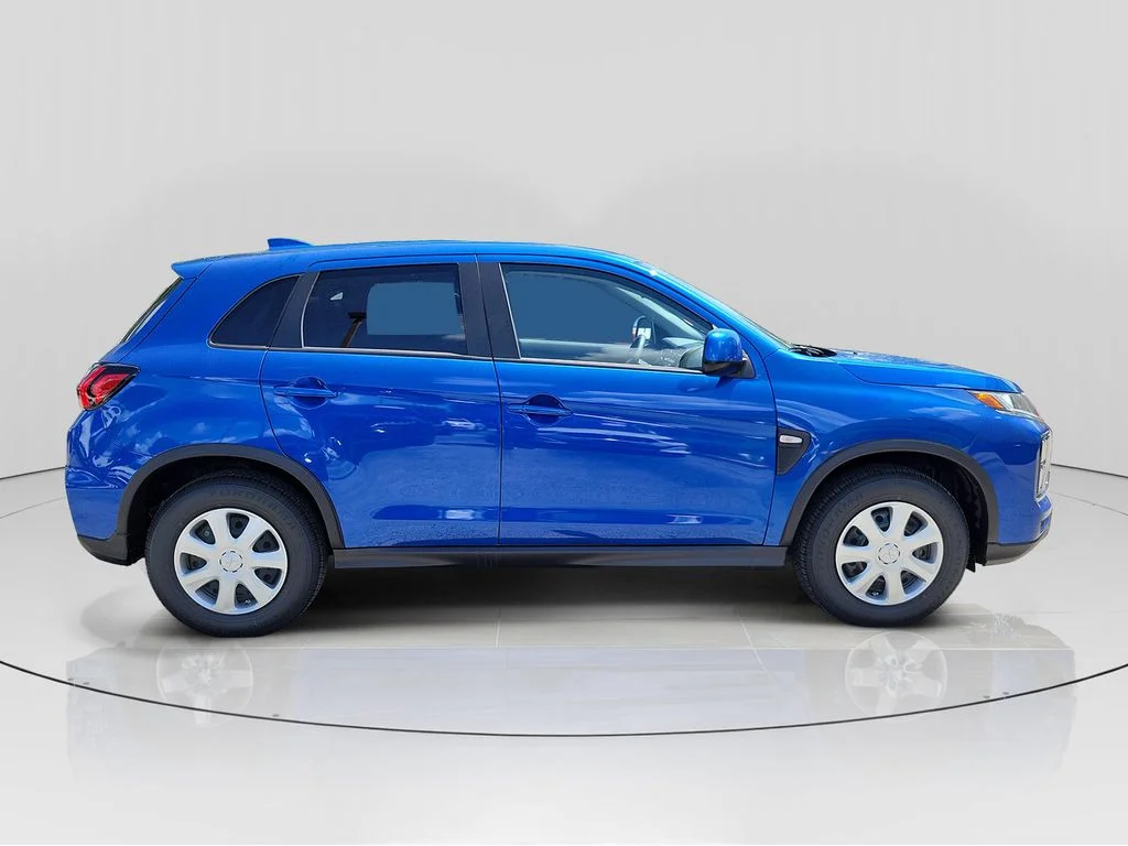 New 2027 OCTANE BLUE METALLIC Mitsubishi 2.0 S 2WD image 8