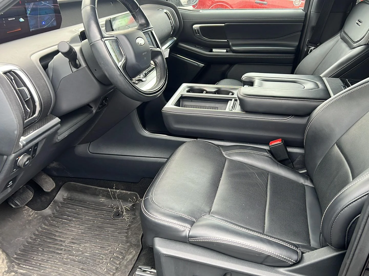 Used 2025 Agate Black Ford Platinum image 18