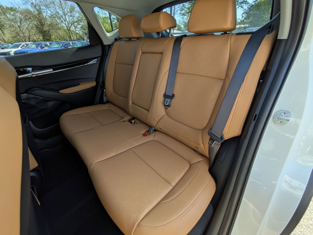 New 2026 Ceramic Silver Kia SX image 13