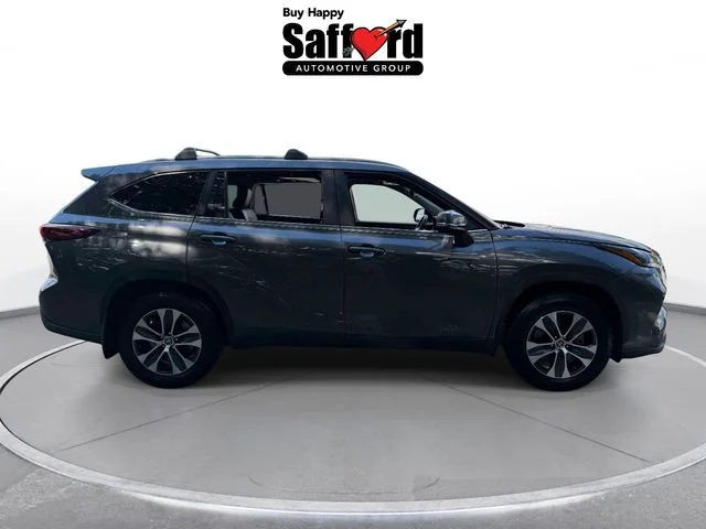 2023 Toyota Highlander XLE - Photo 5