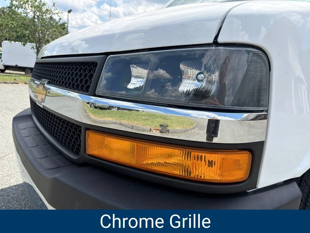 Used 2024 Summit White Chevrolet WT image 12