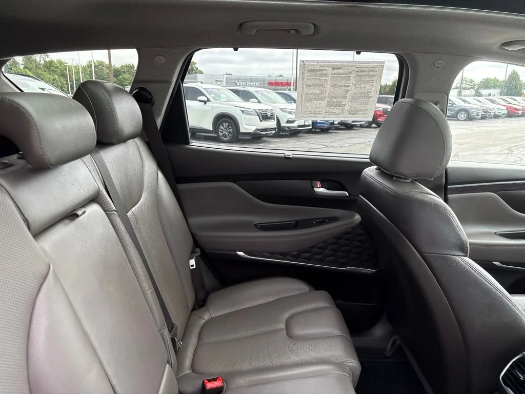 Used 2020 Quartz White Hyundai Limited image 31