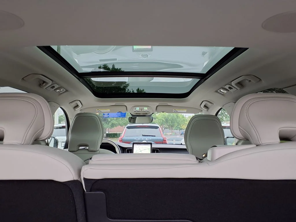 New 2026 Crystal White Volvo Ultra image 23